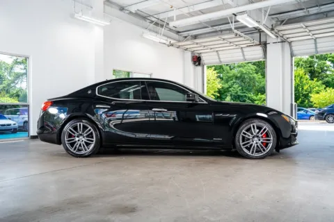 More photos of 2018 Maserati Ghibli GranLusso at Atlanta Autos, GA