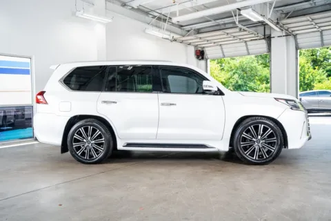 More photos of 2019 Lexus LX 570 at Atlanta Autos, GA