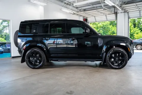 More photos of 2023 Land Rover Defender 110 X-Dynamic SE at Atlanta Autos, GA