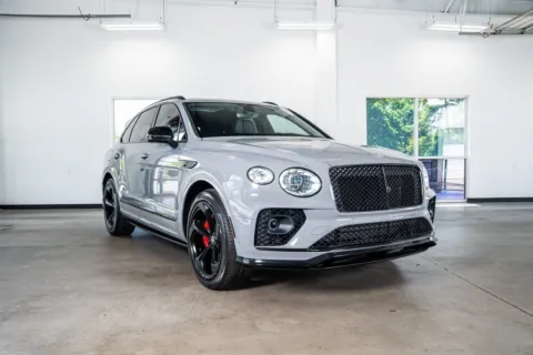 More photos of 2022 Bentley Bentayga V8 at Atlanta Autos, GA