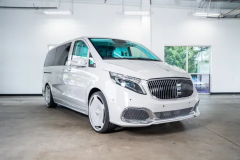 More photos of 2023 Mercedes-Benz Metris Passenger at Atlanta Autos, GA