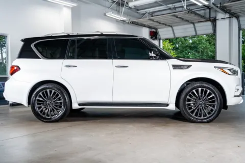 More photos of 2024 INFINITI QX80 Premium Select at Atlanta Autos, GA