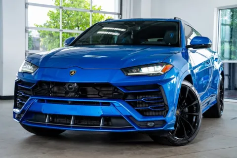 Photos of 2020 Lamborghini Urus for sale in Marietta, GA at Atlanta Autos