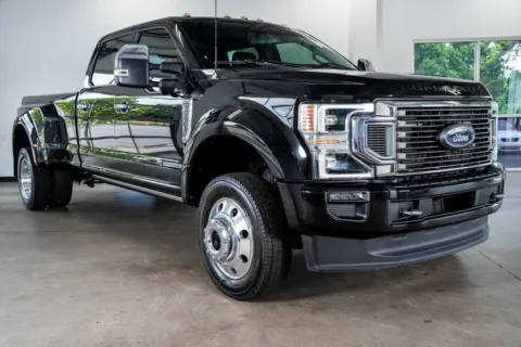 More photos of 2022 Ford F-450SD Platinum at Atlanta Autos, GA