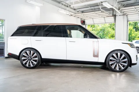 More photos of 2022 Land Rover Range Rover Autobiography at Atlanta Autos, GA