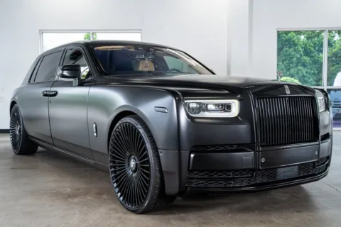 More photos of 2021 Rolls-Royce Phantom at Atlanta Autos, GA