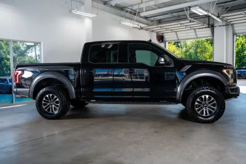 More photos of 2020 Ford F-150 Raptor at Atlanta Autos, GA