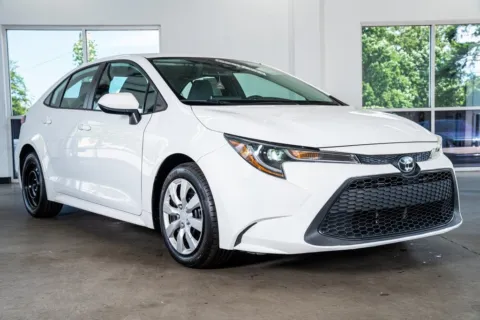 More photos of 2020 Toyota Corolla LE at Atlanta Autos, GA