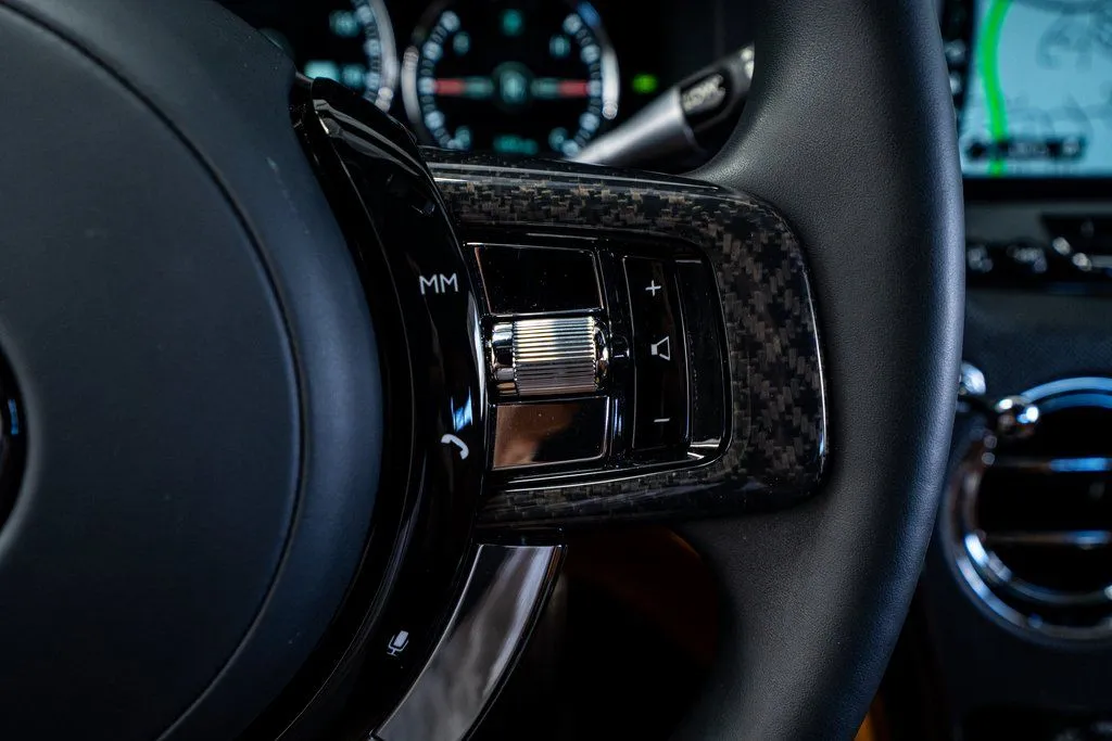 2022 Rolls-Royce Cullinan Black Badge - Photo 41