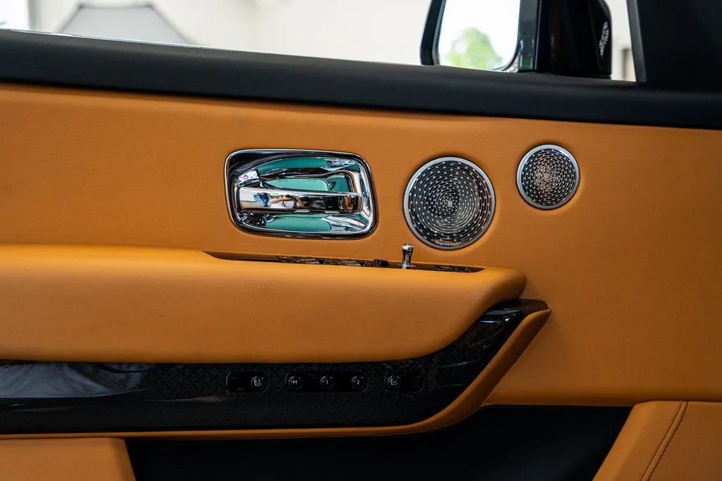2022 Rolls-Royce Cullinan Black Badge - Photo 27