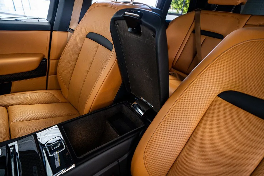 2022 Rolls-Royce Cullinan Black Badge - Photo 54