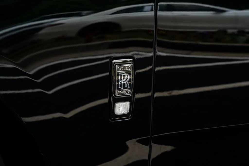 2022 Rolls-Royce Cullinan Black Badge - Photo 22