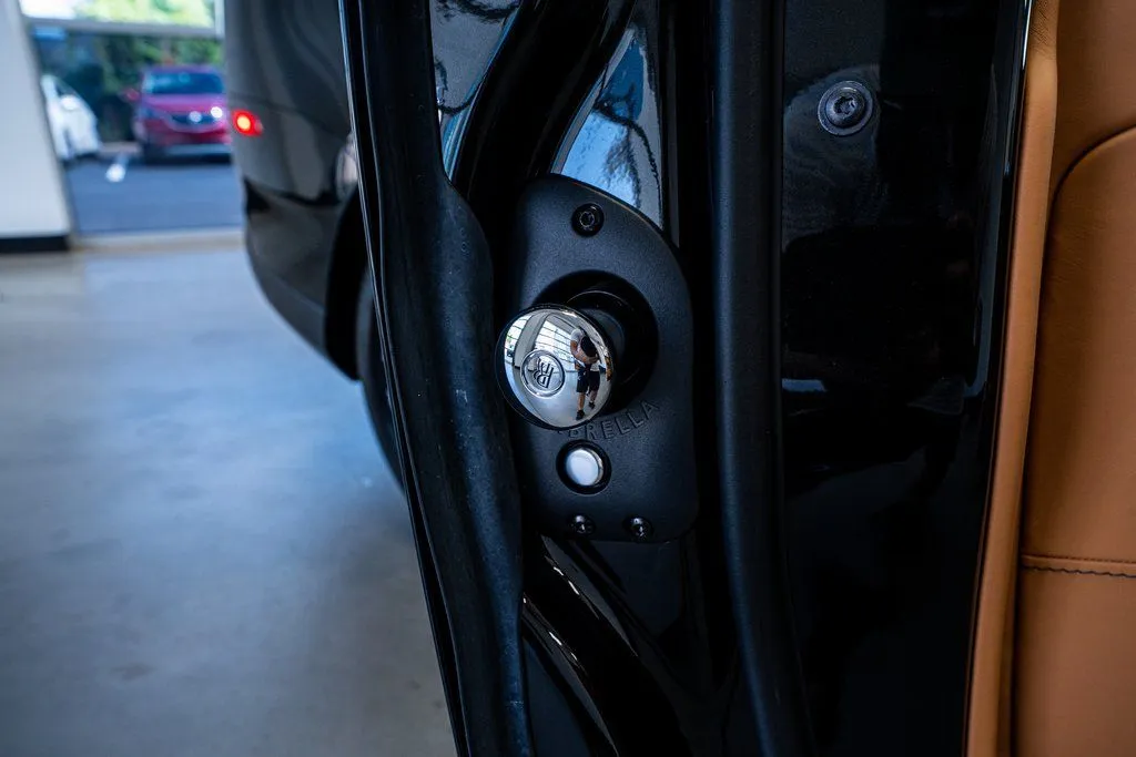 2022 Rolls-Royce Cullinan Black Badge - Photo 58