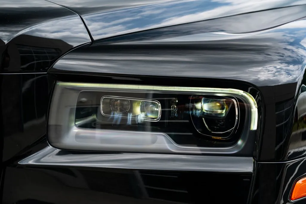 2022 Rolls-Royce Cullinan Black Badge - Photo 23