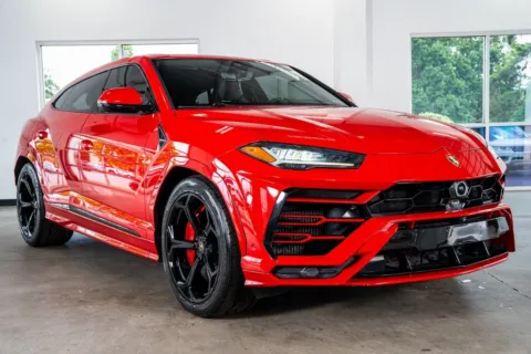 More photos of 2020 Lamborghini Urus at Atlanta Autos, GA