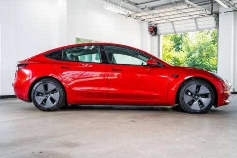 More photos of 2021 Tesla Model 3 Standard Range Plus at Atlanta Autos, GA