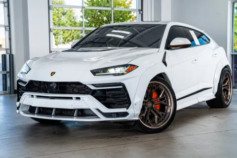 Photos of 2022 Lamborghini Urus for sale in Marietta, GA at Atlanta Autos