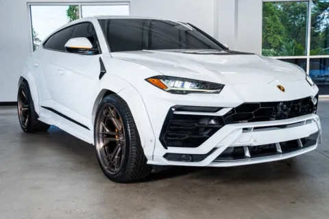 More photos of 2022 Lamborghini Urus at Atlanta Autos, GA