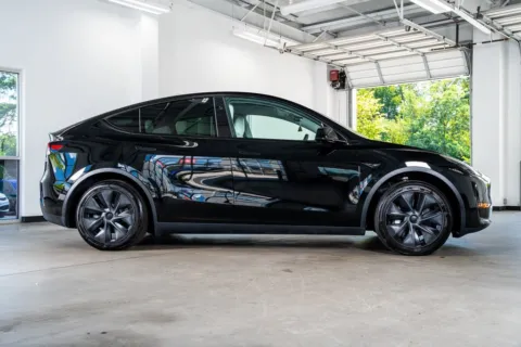 More photos of 2024 Tesla Model Y Long Range at Atlanta Autos, GA