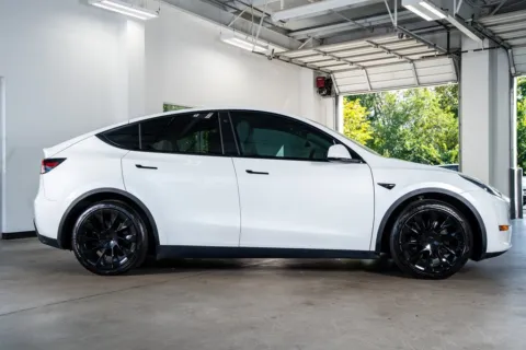 More photos of 2021 Tesla Model Y Long Range at Atlanta Autos, GA