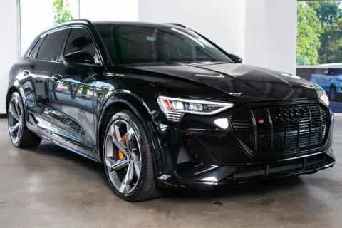 More photos of 2022 Audi e-tron S Prestige at Atlanta Autos, GA
