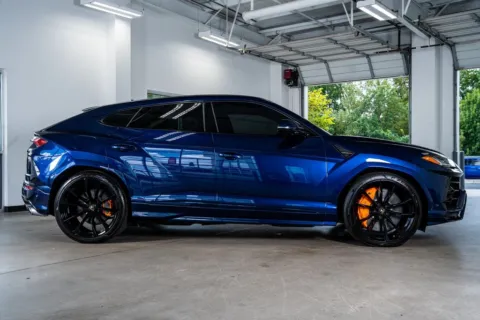 More photos of 2020 Lamborghini Urus at Atlanta Autos, GA