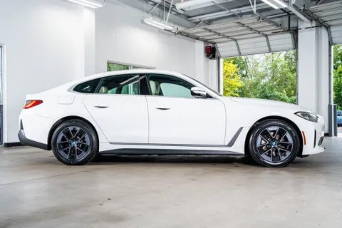 More photos of 2022 BMW i4 eDrive40 at Atlanta Autos, GA