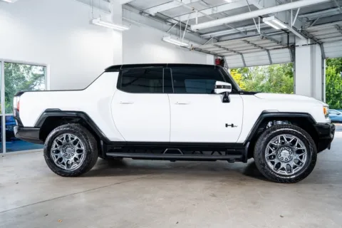 More photos of 2025 GMC Hummer EV Pickup 3X at Atlanta Autos, GA