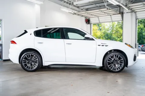 More photos of 2023 Maserati Grecale Modena at Atlanta Autos, GA