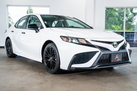 More photos of 2022 Toyota Camry SE at Atlanta Autos, GA