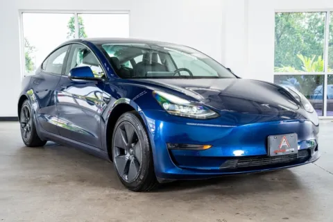 More photos of 2021 Tesla Model 3 Standard Range Plus at Atlanta Autos, GA