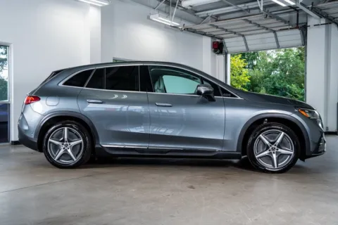 More photos of 2023 Mercedes-Benz EQE 350 SUV at Atlanta Autos, GA