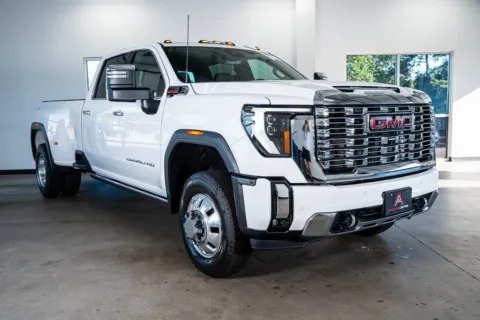 More photos of 2024 GMC Sierra 3500HD Denali at Atlanta Autos, GA