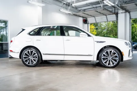 More photos of 2024 Bentley Bentayga Azure at Atlanta Autos, GA