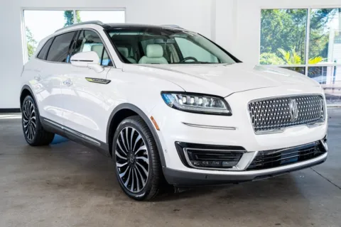 More photos of 2019 Lincoln Nautilus Black Label at Atlanta Autos, GA