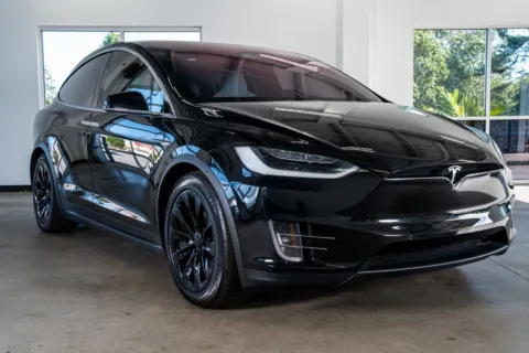 More photos of 2018 Tesla Model X 75D at Atlanta Autos, GA