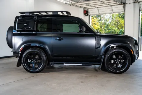 More photos of 2024 Land Rover Defender 90 X-Dynamic SE at Atlanta Autos, GA