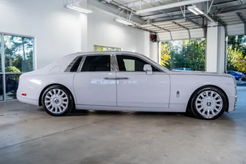 More photos of 2022 Rolls-Royce Phantom at Atlanta Autos, GA