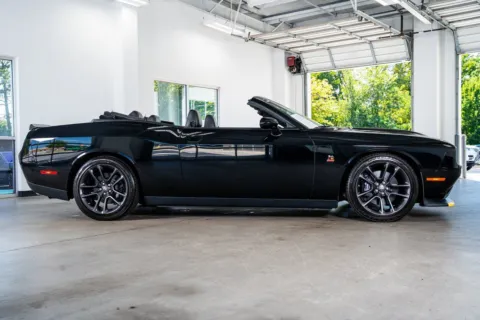 More photos of 2022 Dodge Challenger R/T Scat Pack at Atlanta Autos, GA