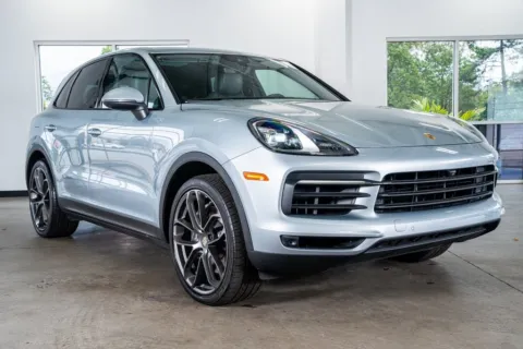 More photos of 2021 Porsche Cayenne at Atlanta Autos, GA