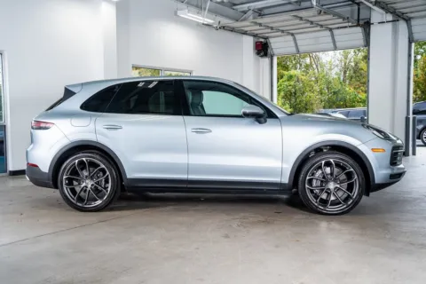More photos of 2021 Porsche Cayenne at Atlanta Autos, GA