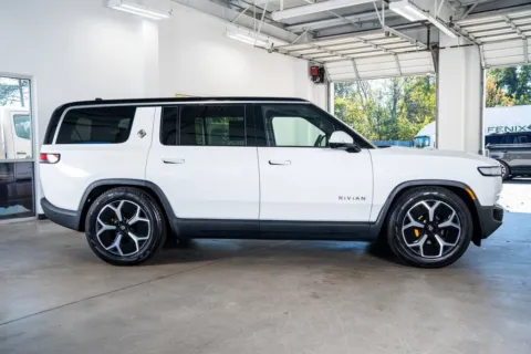 More photos of 2023 Rivian R1S Adventure at Atlanta Autos, GA
