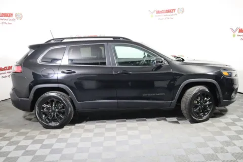 More photos of 2023 Jeep Cherokee Altitude Lux at McCloskey Truck Town (Licensed as McCloskey Motors Inc.), CO