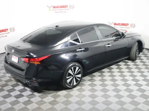 More photos of 2022 Nissan Altima 2.5 SV at McCloskey Truck Town (Licensed as McCloskey Motors Inc.), CO