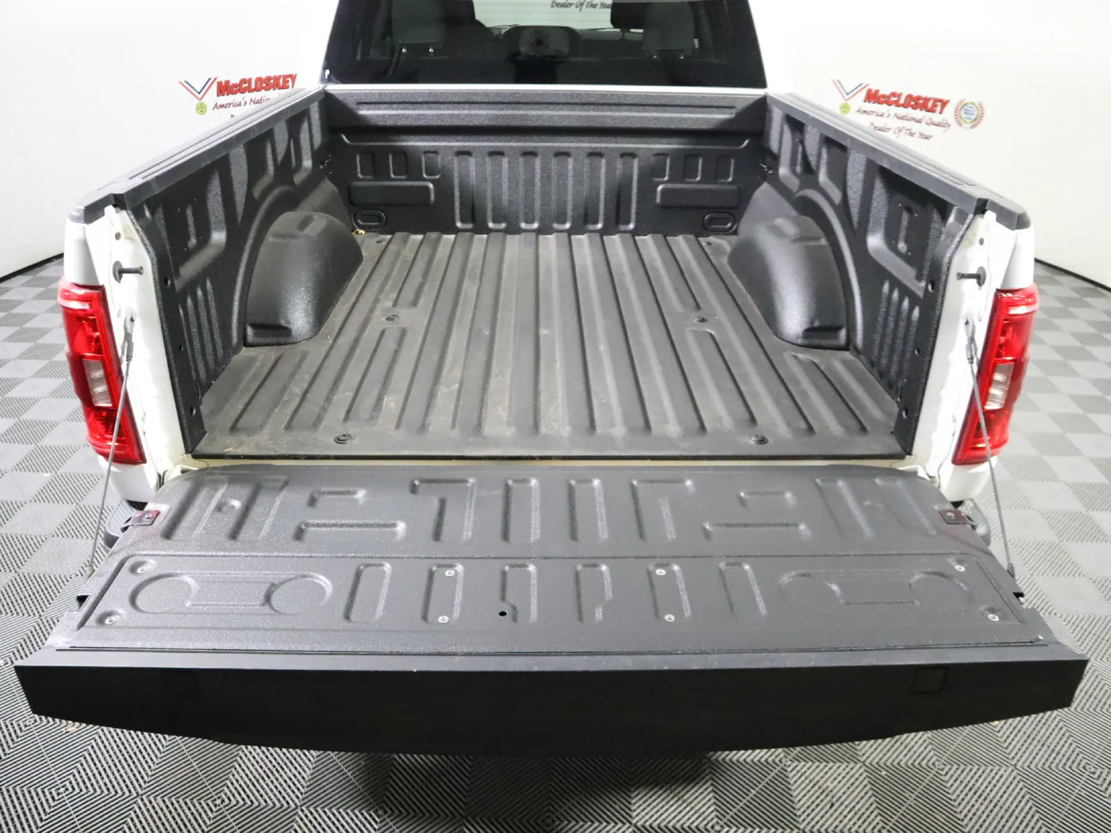 2022 Ford F-150 XLT - Photo 10