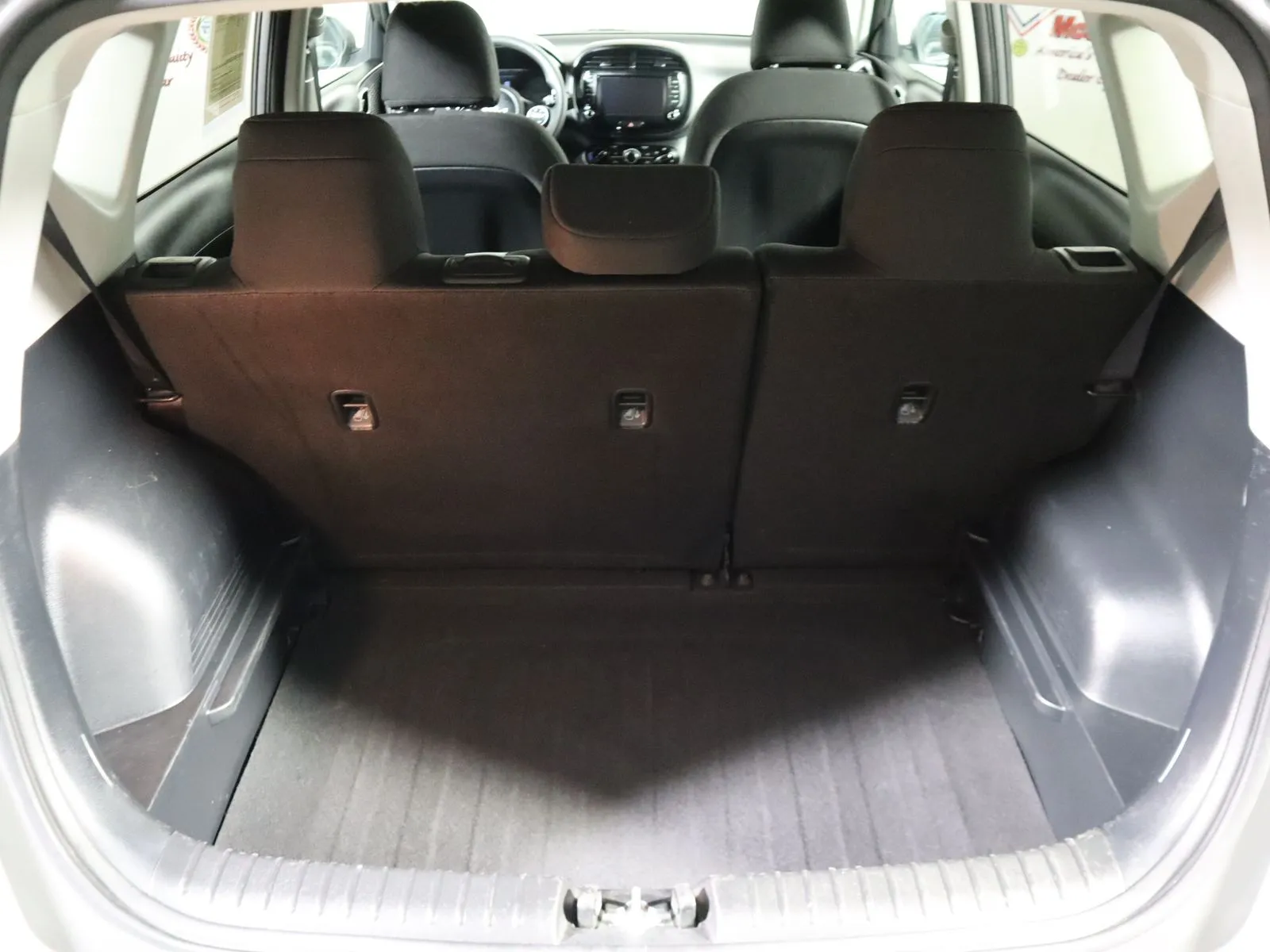 2023 Kia Soul LX - Photo 11