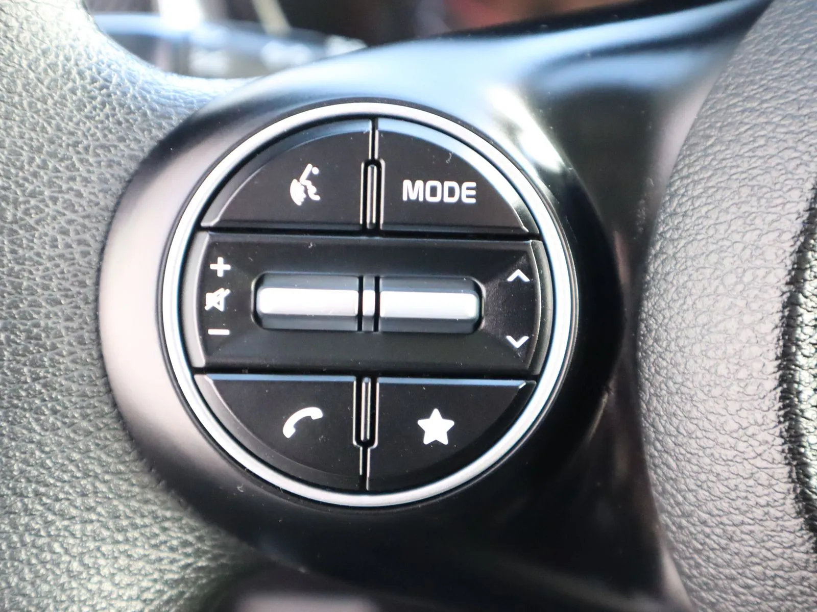 2023 Kia Soul LX - Photo 35
