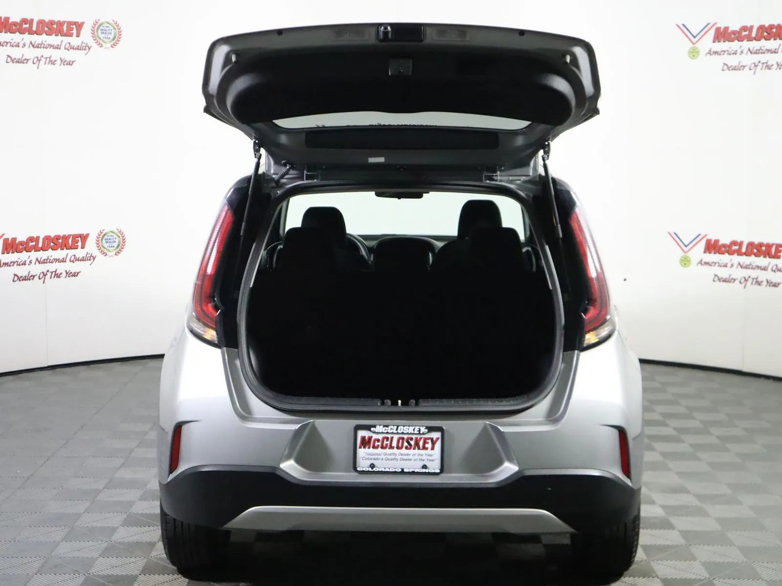 2023 Kia Soul LX - Photo 10