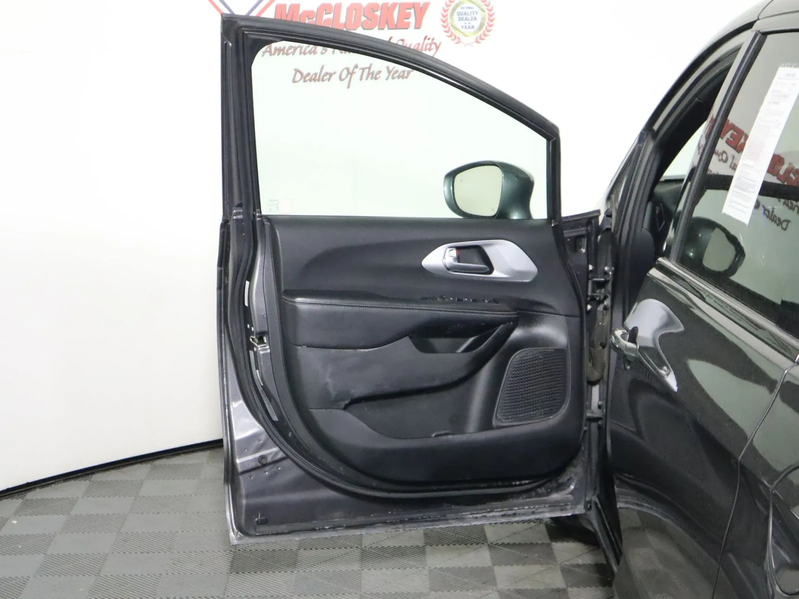 2018 Chrysler Pacifica Touring Plus - Photo 23