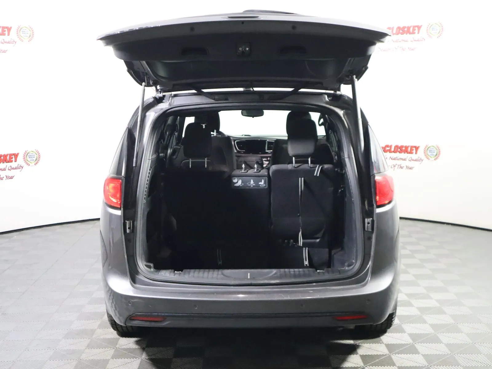 2018 Chrysler Pacifica Touring Plus - Photo 10